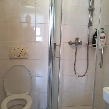 Pretty View Apartment, Private Parking, 8min To Center By Car *