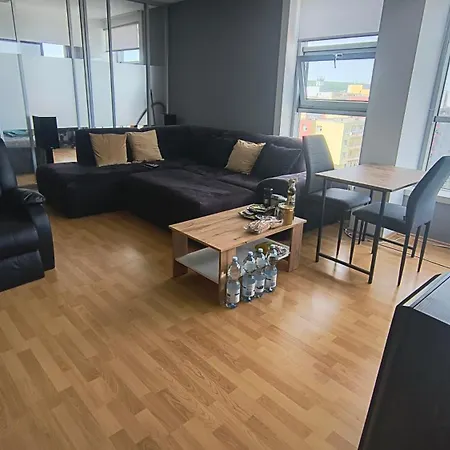 Apartament Pretty View Apartment, Private Parking, 8min To Center By Car Bratysława