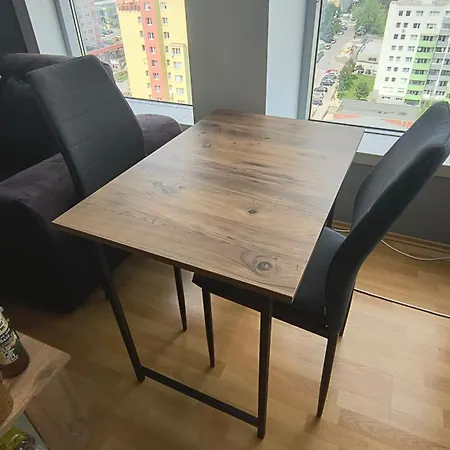 Pretty View Apartment, Private Parking, 8min To Center By Car דירה ברטיסלאבה