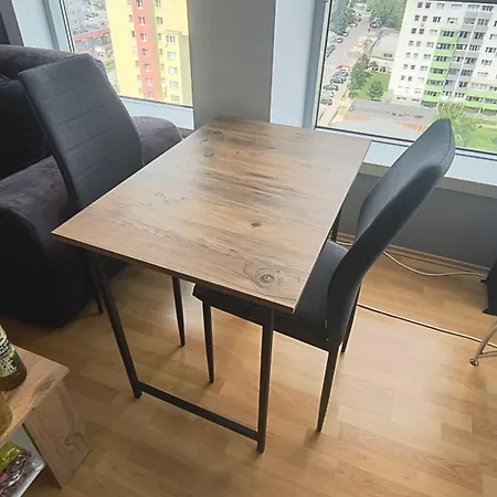דירה Pretty View Apartment, Private Parking, 8min To Center By Car ברטיסלאבה